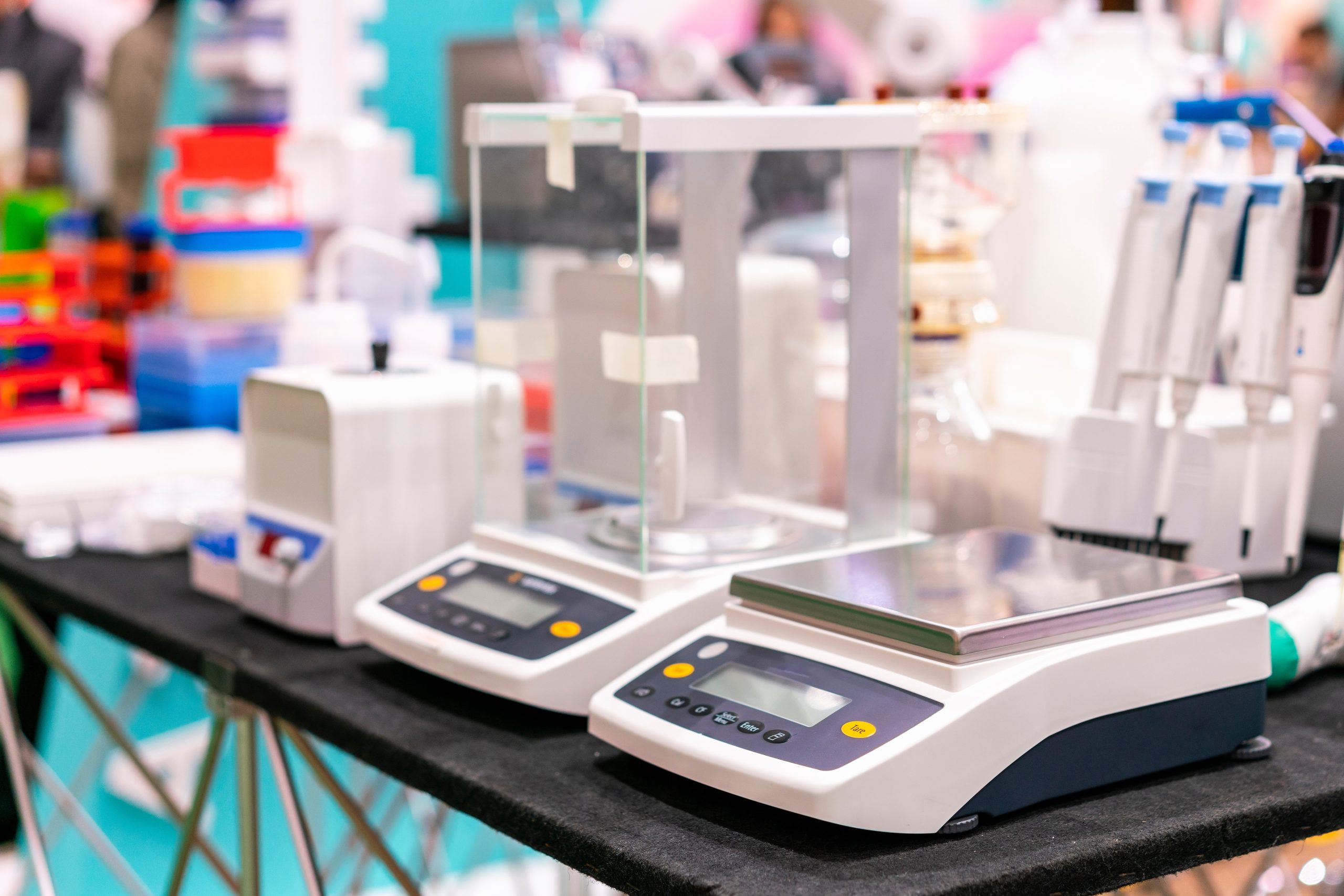 Analytical vs. Precision Balances: Know the Differences